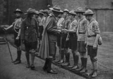 BP inspects kings scouts 1922